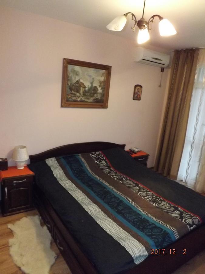 Faina Guest House 레조보 외부 사진