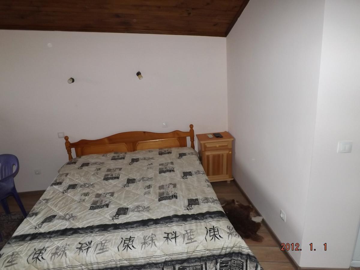 Faina Guest House 레조보 외부 사진